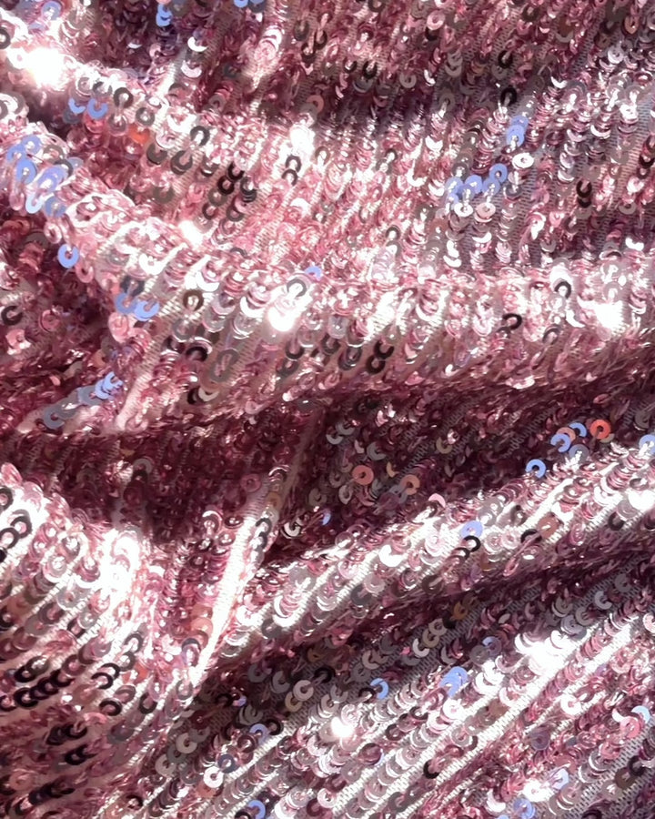 High Waisted Glow skirt lipstick