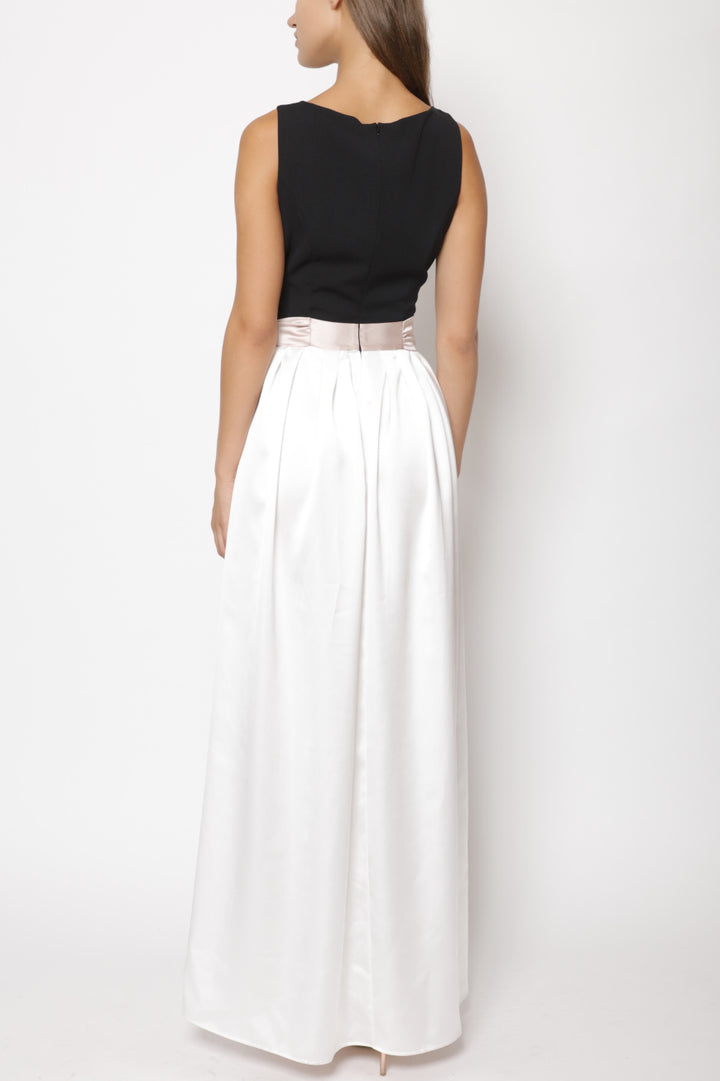 black-top-dress-rt