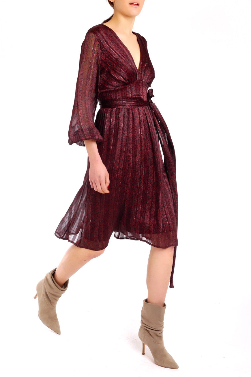Short Theresa Wine